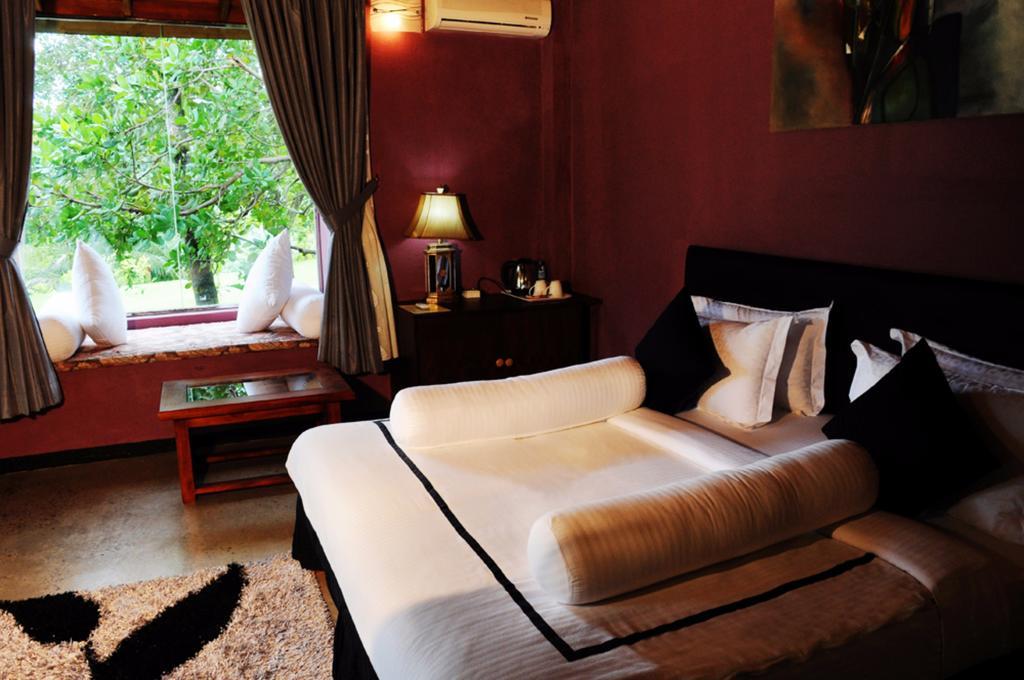 Brook Boutique Hotel Melsiripura Exterior photo